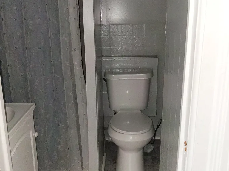 152 Pennsylvania Ave #2 — Photo 6