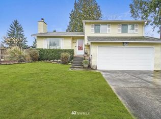 2305 67th Ave NE, Tacoma, WA 98422