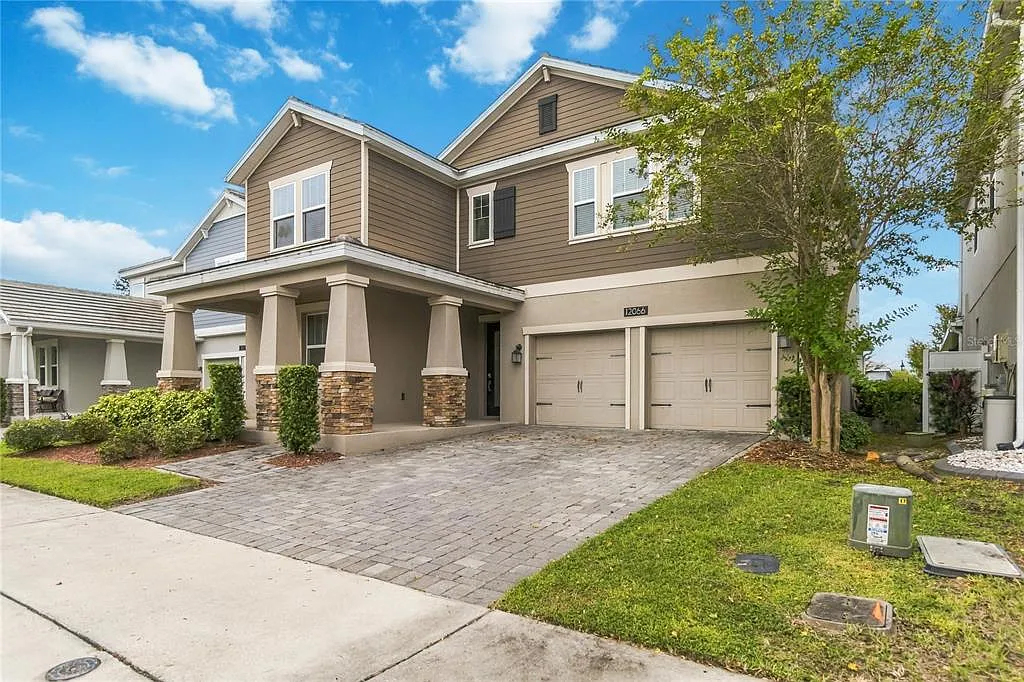 5 bed, 3.5 bath, 3956 sqft, $4,300 — Photo 3