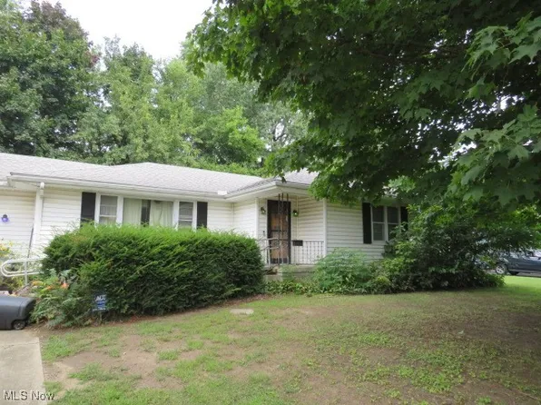 3 Biscoff Ave, Conneaut, OH 44030