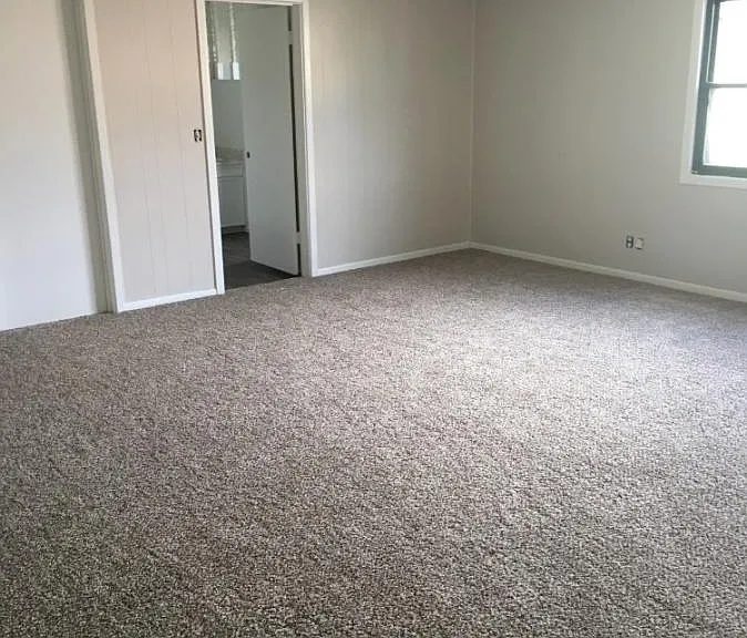 407 Terrace Cir — Photo 4