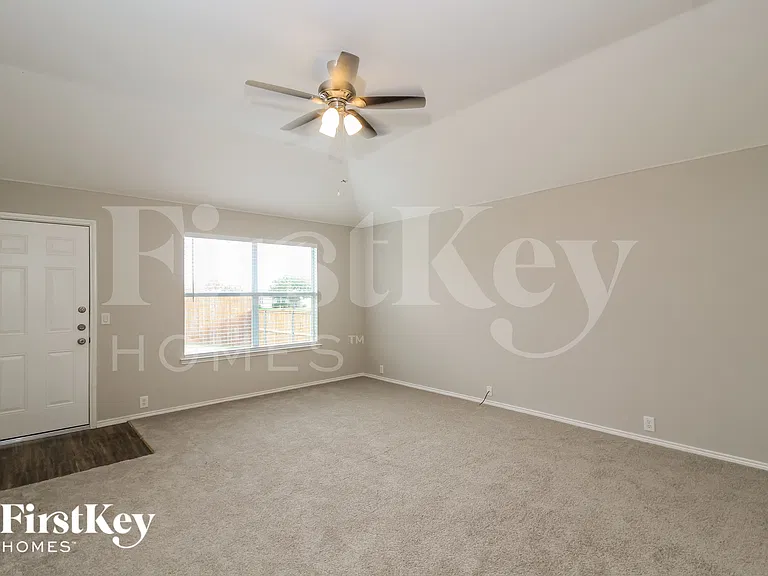 8749 Sagebrush Trl — Photo 9