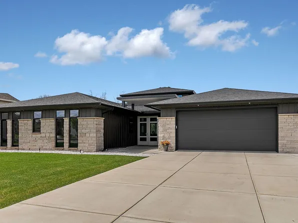 2137 Tamarack Dr, Saint Cloud, MN 56301