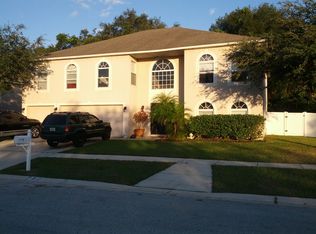 732 Valrico Hills Ln, Valrico, FL 33594