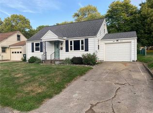 827 Franklin Rd NE, Massillon, OH 44646