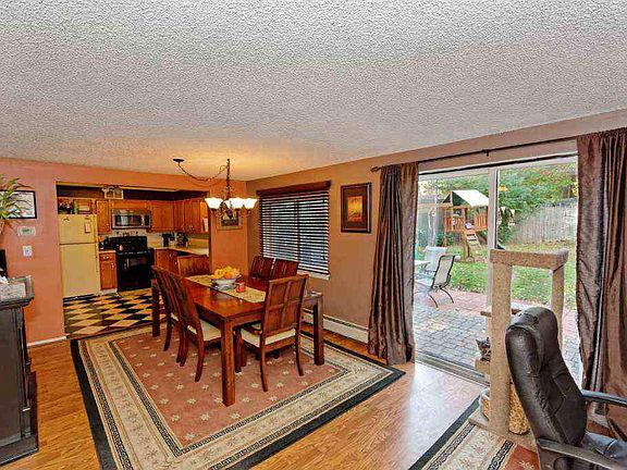 3rd image of 4 A Woodbine Dr