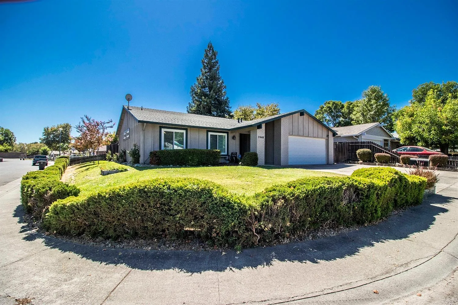 7446 Springvale Way photo 1