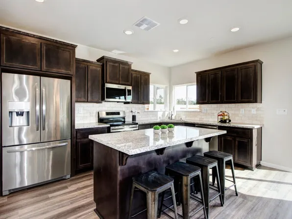 1342 River Run Cir, Ione, CA 95640
