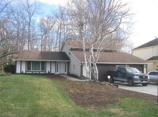 16055 Forestwood Dr, Strongsville, OH