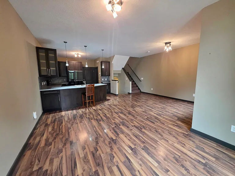 117 N Howard St — Photo 4