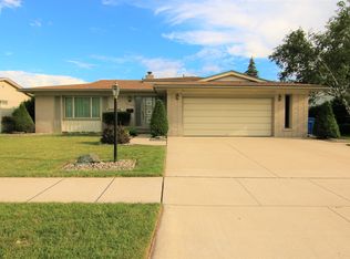 27147 Simone St, Dearborn Heights, MI 48127