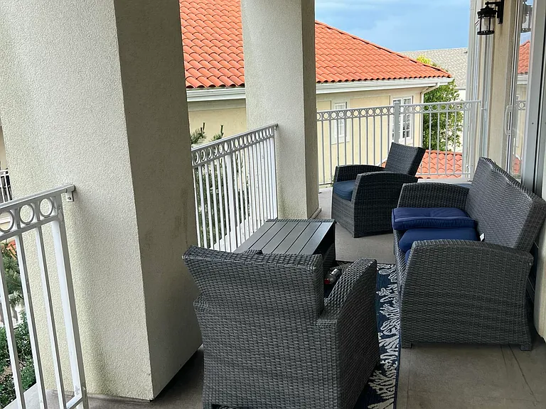 121 Riviera Dr — Photo 12
