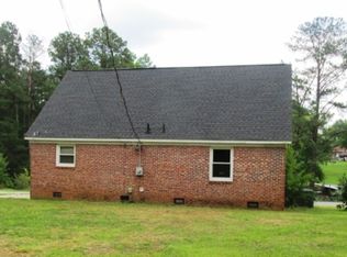 402 Whitin Ave, Ninety Six, SC 29666