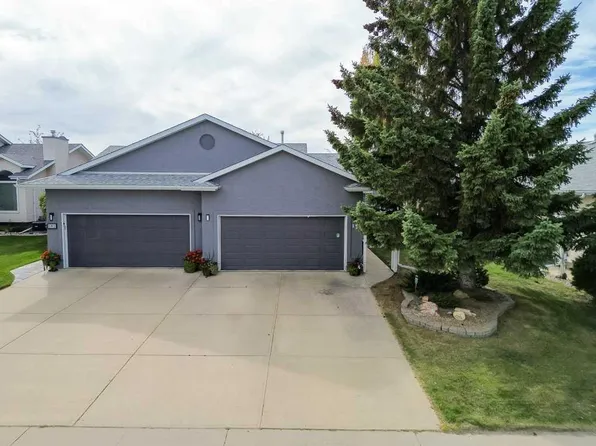 179 N Allan St, Red Deer, AB T4R 2N5