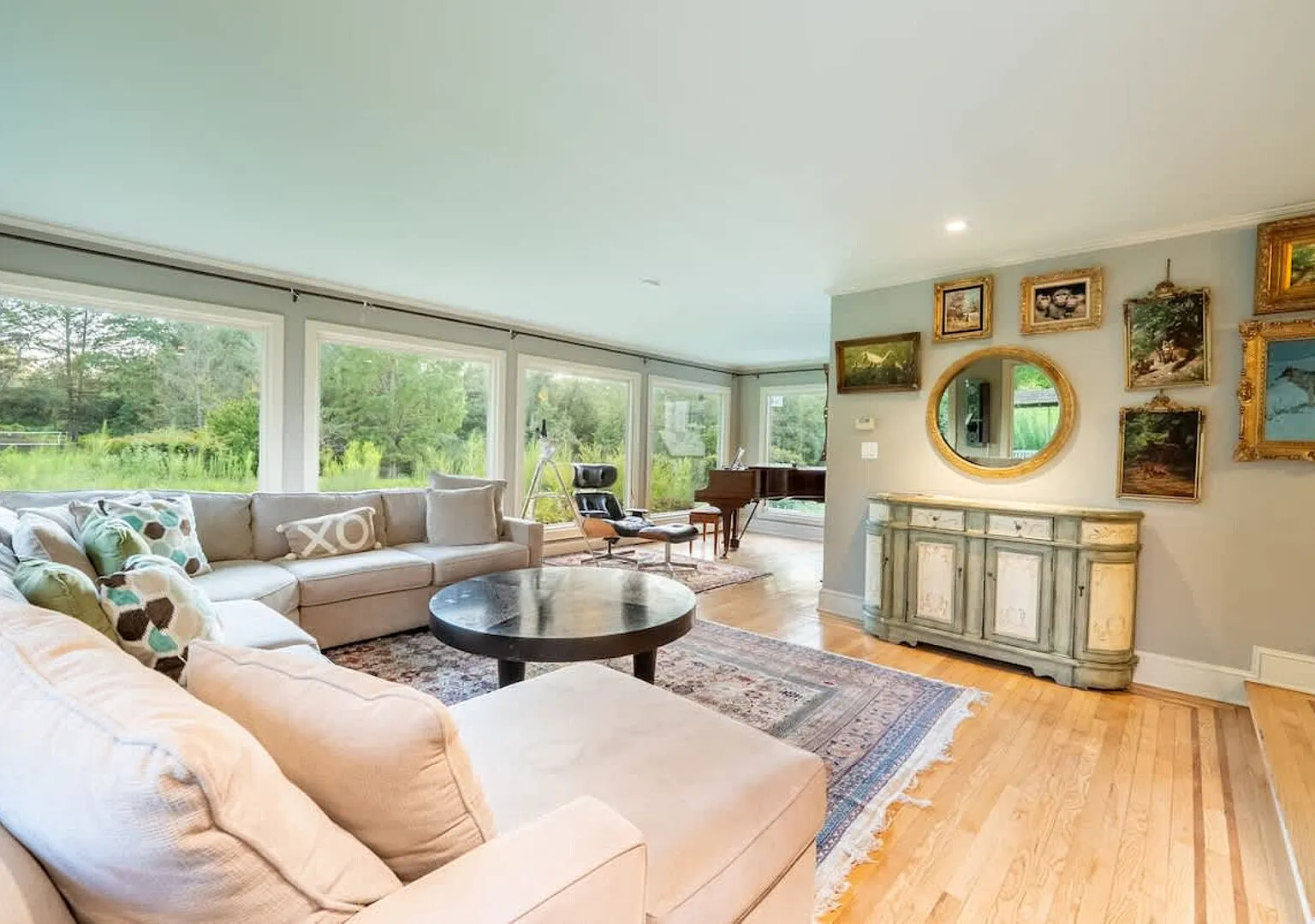 Private Luxurious Canal Estate — Photo 4