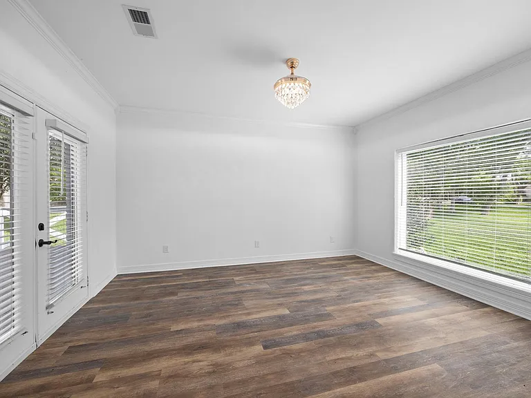 5230 Meadow Forest Dr — Photo 14