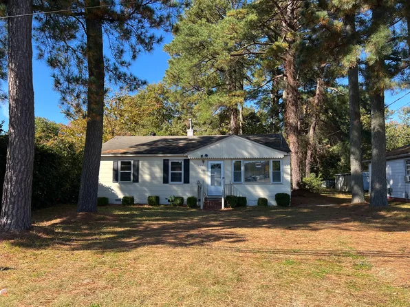 932 Elmhurst Ln, Portsmouth, VA 23701