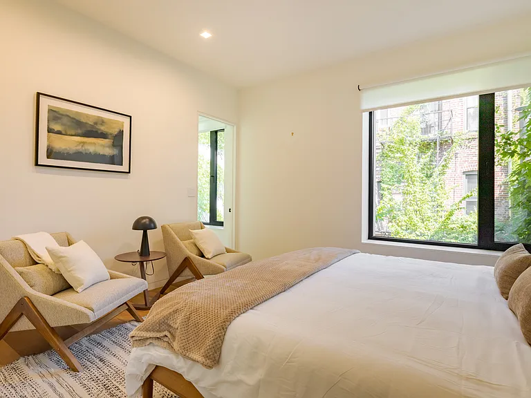 32 Frost St #THM — Photo 21
