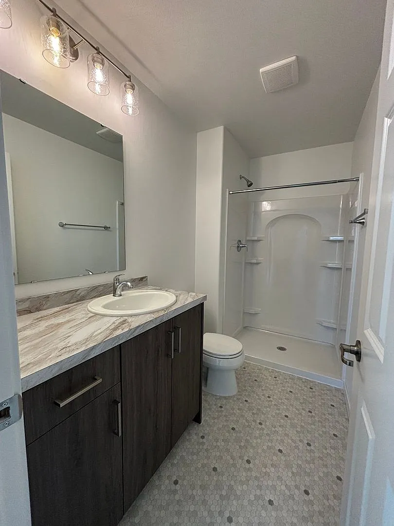 3 Bedroom 3 Bathroom Townhomes — Photo 2
