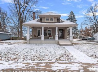 512 W Locust St, Chatham, IL 62629