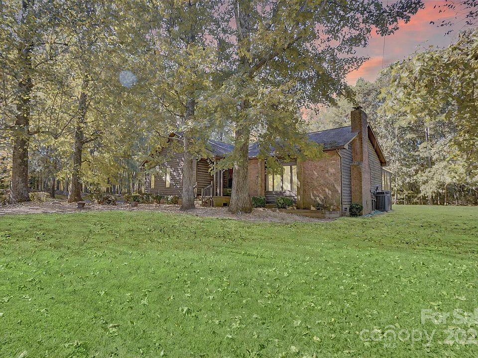 1st image of 175 Sun Valley Dr