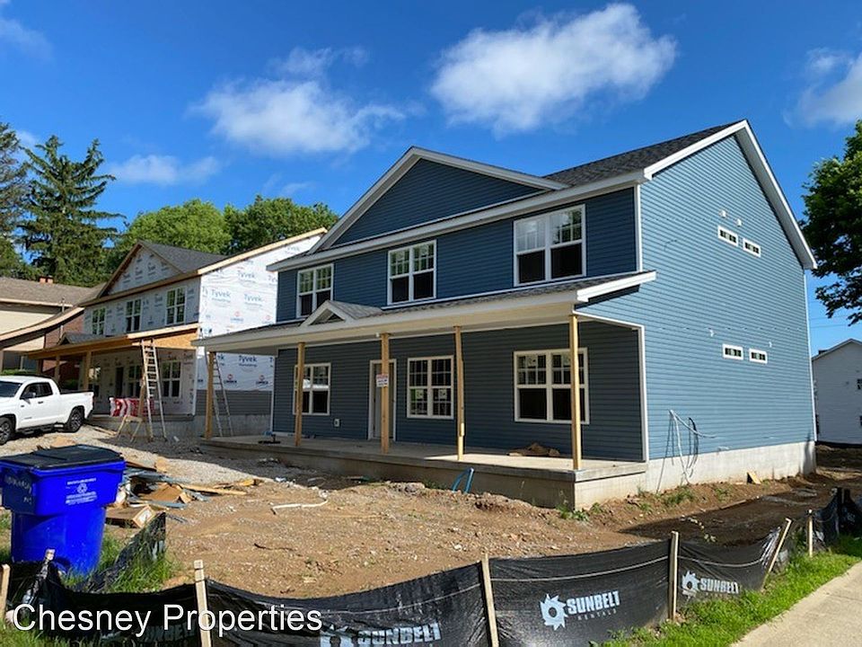1st image of 119 University Ave #201