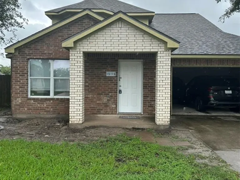 15115 Lance Cir — Photo 1