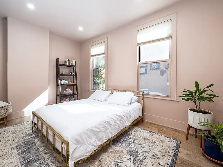 60 Linden Ave #1 — Photo 8