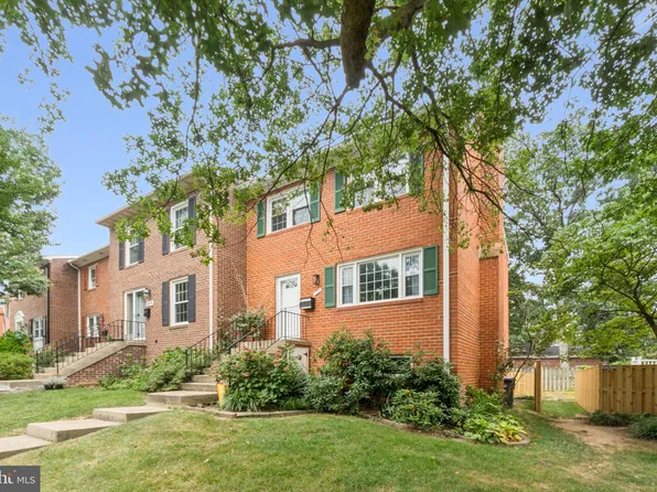 3321 Spring Ln, Falls Church, VA 22041