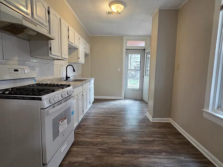 716 Church St — Photo 8