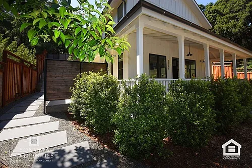 17253 Park Ave Photo 1