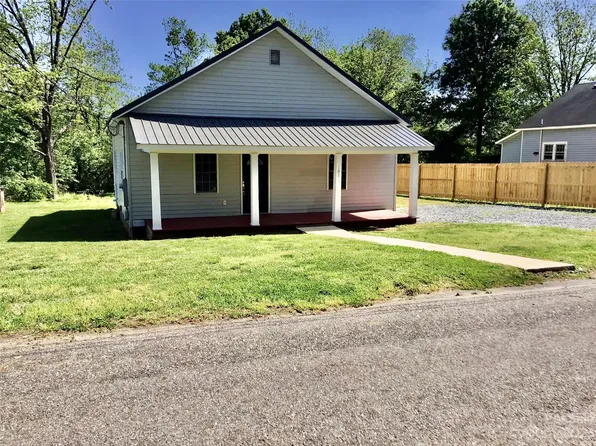 101 Alexander Rd, Stony Point, NC 28678