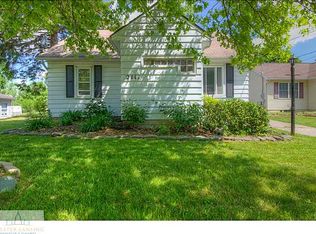 2111 Robinson Rd, Lansing, MI 48910