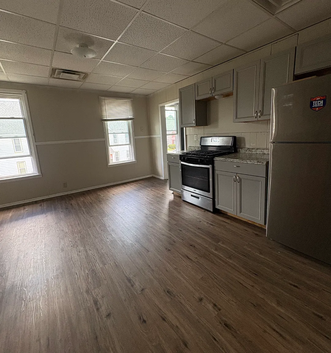 2 bed, 875 sqft, $1,100 — Photo 1
