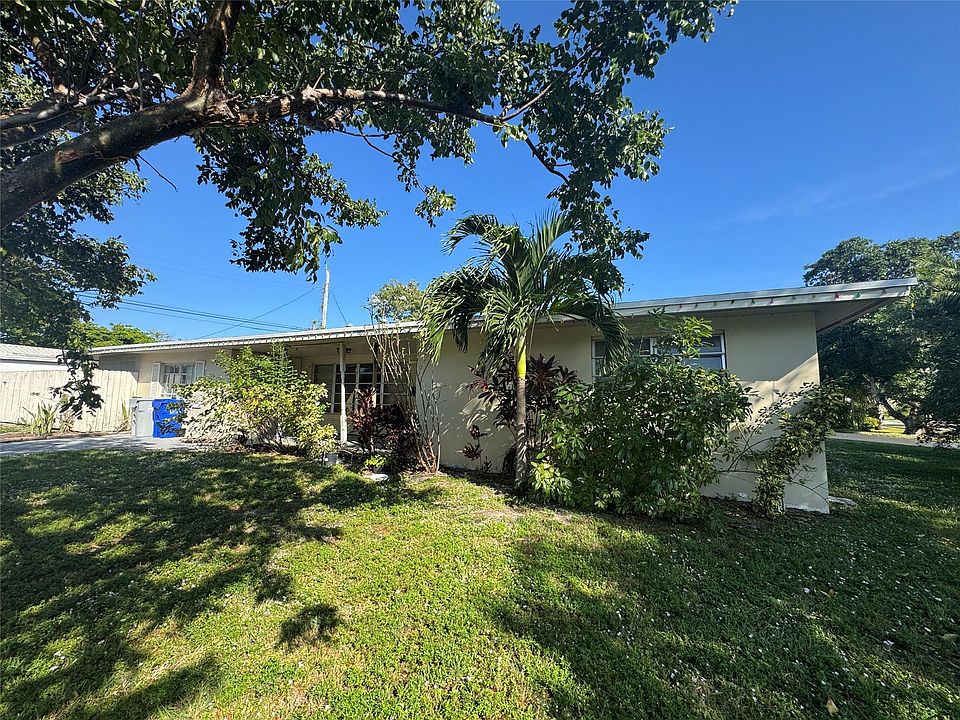1st image of 160 SE 15th Avenue