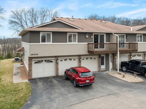14000 44th Pl N APT 3, Plymouth, MN 55446