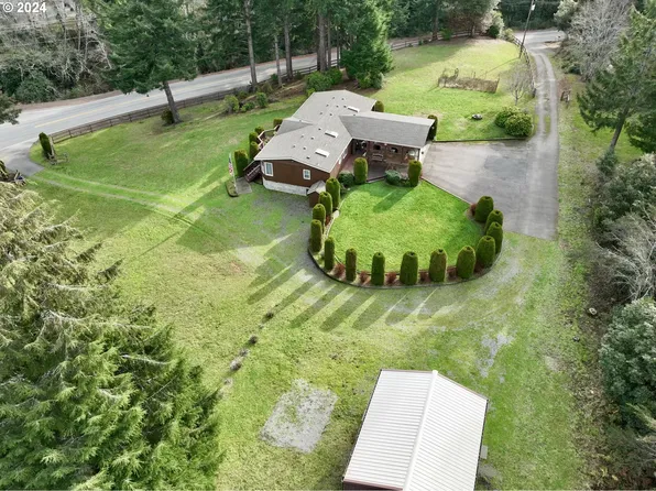 17228 Parkview Dr, Brookings, OR 97415