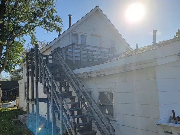 2220 E Walnut St APT 3, Des Moines, IA 50317