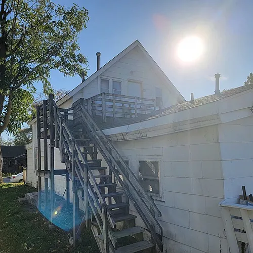 2220 E Walnut St Photo 1