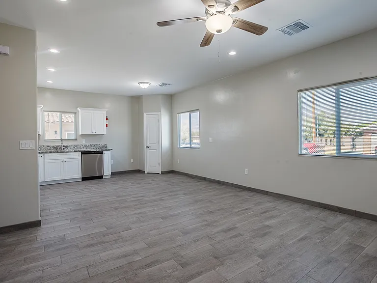 1358 N Apache Dr #1 — Photo 44