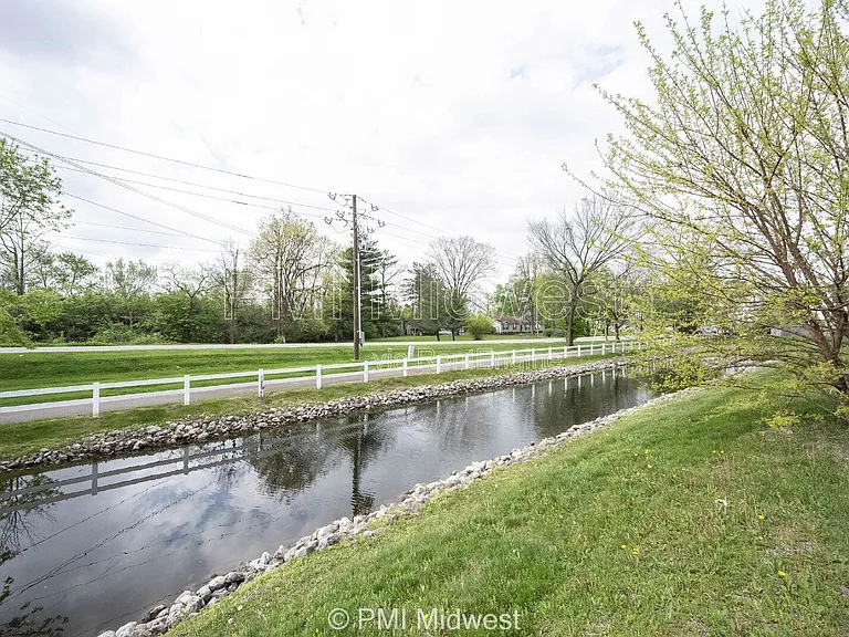 10325 Liverpool Way — Photo 28