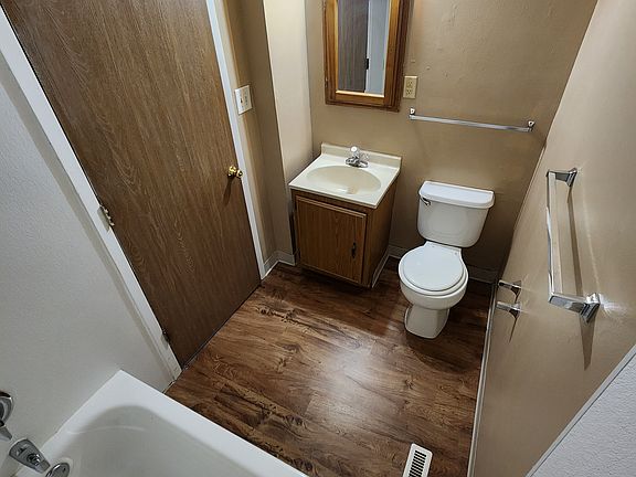 5th image of 1310 E North St #1