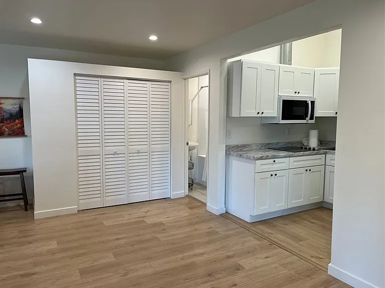 22963 Ostronic Dr — Photo 15