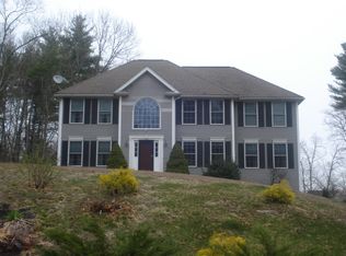 27 Heather Lee Ln, Pelham, NH 03076