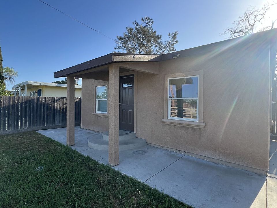1st image of 2292 Beachwood Dr