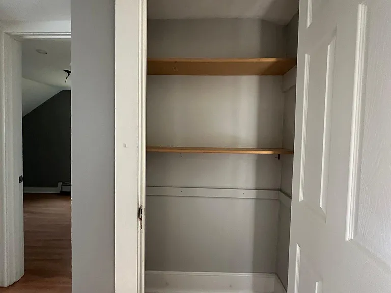 18 Maple St — Photo 9