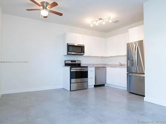 4th image of 120 NE 71st St #2