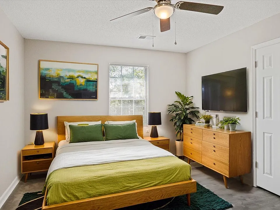 Briarwood Apartments