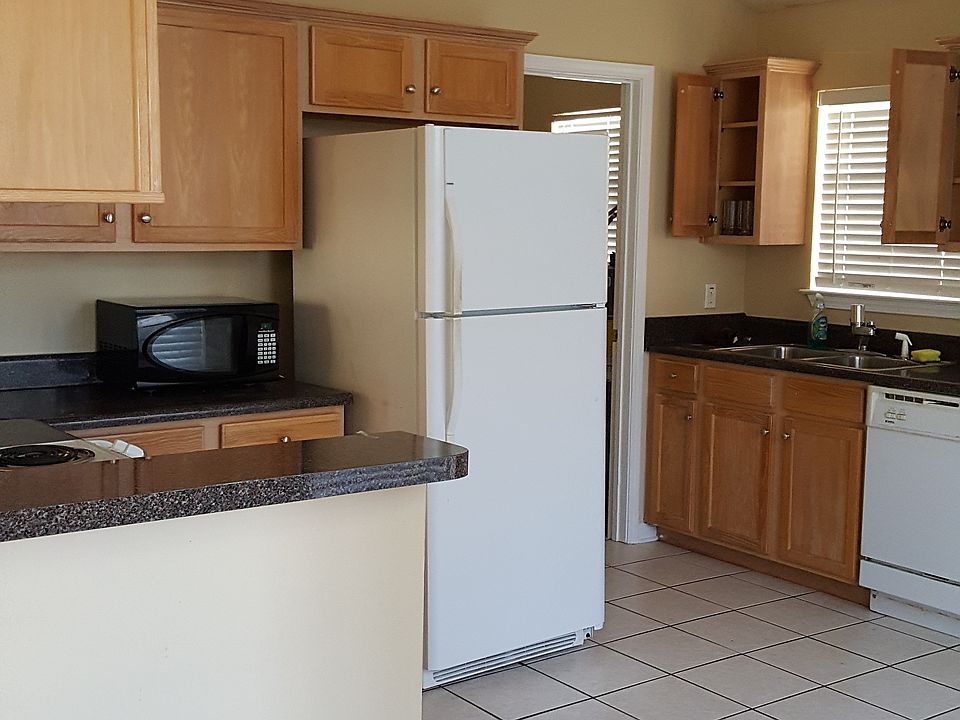 2nd image of 3544 Makoa St