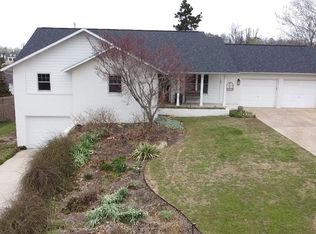 203 Pebble Beach Dr, Harrison, AR 72601